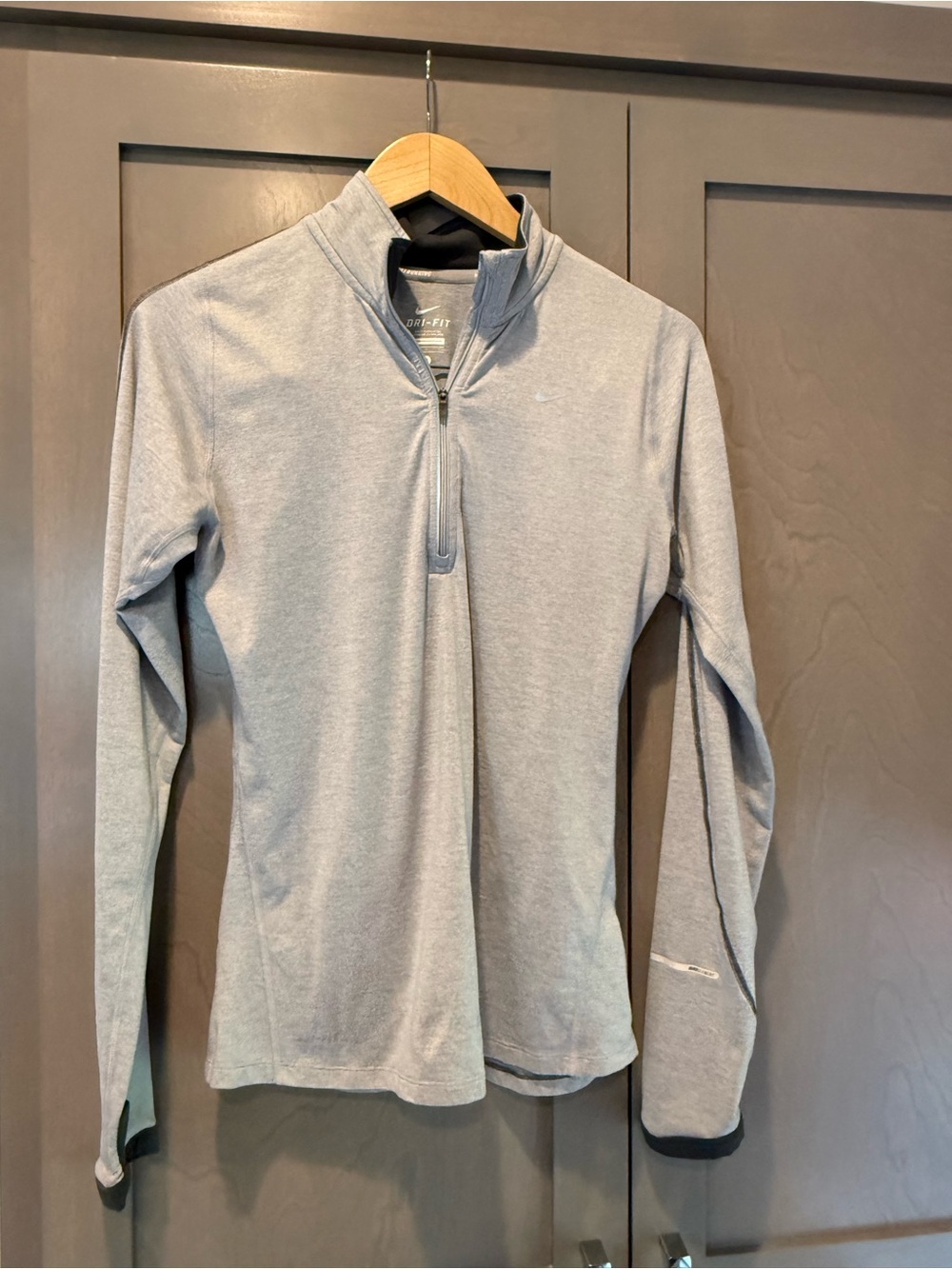 Nike Women's Light Heather Gray Quarter-Zip Dri-FIT Pullover